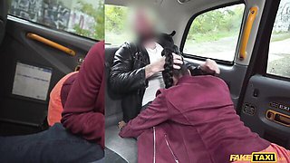 Innocent courtesan - french dirt - Fake Taxi