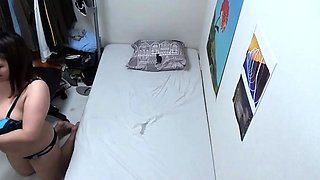 Omege japanese girl with big boobs on cams