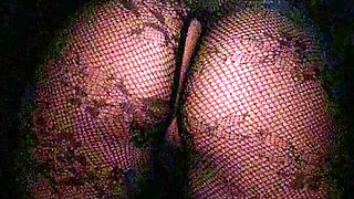 amateur lovebi flashing ass on live webcam