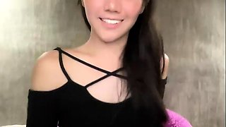 Small titted brunette teen fingering on the bed