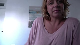 Curvy blonde cougar eagerly takes delicious cock in homemade romance