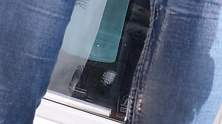 Extreme Jeans Piss!