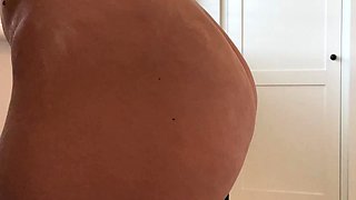 Leann amateur beautiful brunette with big boobs