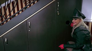 House of Sinn - Pegging, Birthday Gift Of Denial With The