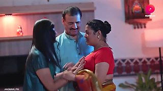 Curvy Indian MILF hot erotic video