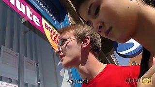 Hunt4k. nerdy cuckold sees gf fucked by bulky stranger