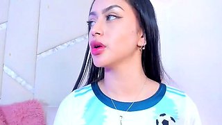 Solo girls masturbate until orgasm for