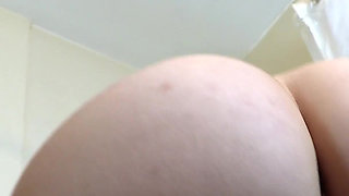 Arielle Lane - Soaking Wet Bubble Bath