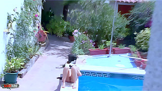 Sexy Video: Moana_pool_shower