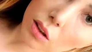 Masturbating and squirting on a quadratrack