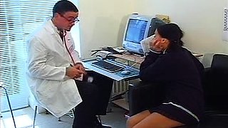 Slutty amateur girlfriend drilled in ass and fingered in ass