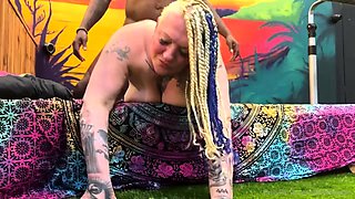 Amazing amateur blonde enjoying a doggystyle