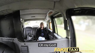 Hot Babe Risking It Where Anyone Could Walk In