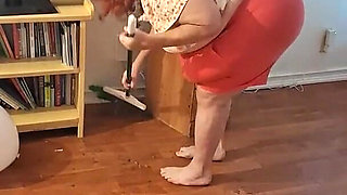 Big Belly Beauty Nurse Vick Cleans up Messy Floor