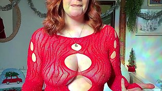 Big boobs milf masturbates with her dildo
