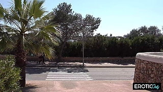 Spontaneous Fuck on the Side of the Road Hungry MILF Gives It Her All