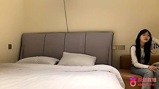 杏吧小小鳥 - 剛剛畢業的嫩妹各種的青澀不配