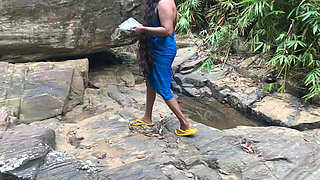 What the Vedas did to the Vedas on the Dolalagin road while they were providing food to the Vedas.