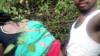 Indian Desi Bhabhi and young boy forest jungle sex videos in Hindi - Collage Girl Sex