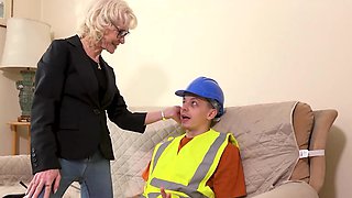British Mature Jacy Solves Problems With Hardcore Fun