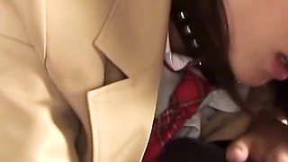 JAV Foursome Filling the Wet Pussy of Japanese School Girl of Creampies