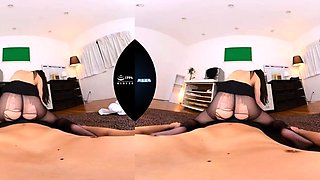 Asian amateur fucked in her hairy Japanese pussy