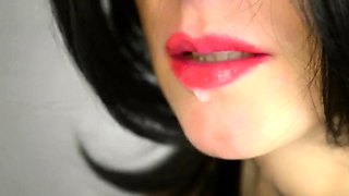 Kinky Amateur MILF Gives Blowjob and Swallows Cum