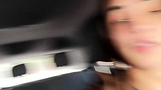 Amateur french chubby mature masturbate at the public beach