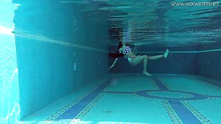 Colombian sex with stunning Andreina Deluxe from Underwater Show