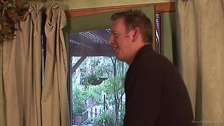 Roxanne Hall's Daughter Boyfriend Old Heat Turns Wild