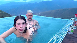 Tinder Date Ends in Outdoor Sex with Chicamocha Cannon in the Background