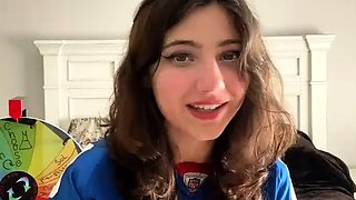 Brunette Solo Webcam Masturbation