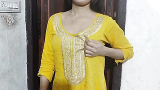 Step sister ko new dress dilwa kar jabar dasti pela