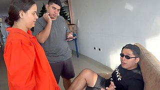 Ciego esposo disfruta de su primera vez con madrastra caliente Marasexxxx