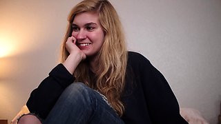Amateur Blonde With BIG BOOBS Hot Free Cam Show