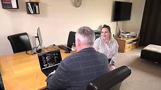 Bambi Beauty Office Blowjob & Squirting Doggy Style Review HD