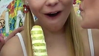 2 grandmams wants to fucker their stepniece with a strapon