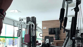 Ebony milf with muscular and wiggly ass