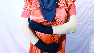 Indian hot beautiful Bhabhi dancing and having sex openly in her room