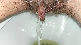 Housewife Pee