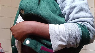 Housemaid fuck her self while she is cleaning