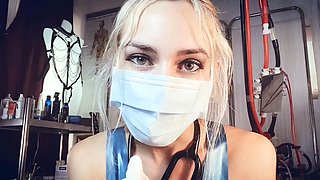 Amateur Blonde With BIG BOOBS Hot Free Cam Show
