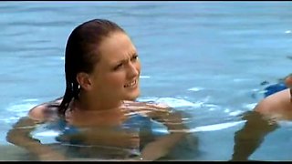 Donna Is on Vacation in a Tropical Setting and Having a Threesome - Private Porn Sex Videos