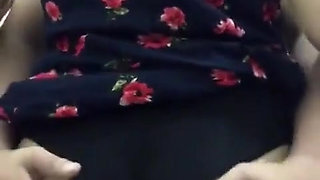 I Seduce a Delivery Man by Letting Him Use My Bathroom