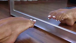 Amelia Maris aka ameliamaris OnlyFans - Watching my toes