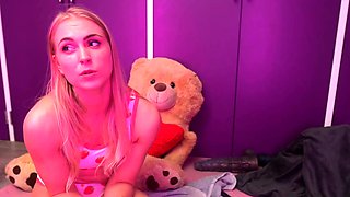 Webcam milf with breast milk live hardcore masturbate