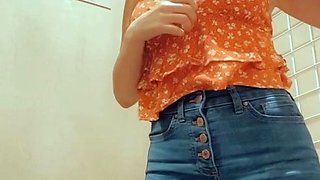 Amateur Blonde Teen Plays Solo with Toy Webcam Porn