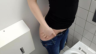 Vacation Pack - Squirt in Airport