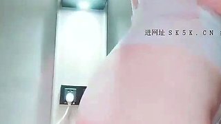Big boobs milf masturbates with her dildo