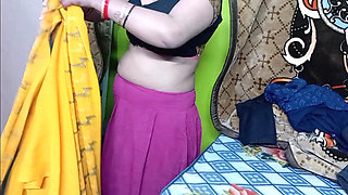 Beautiful Bhabhi Wearing Yellow Sari